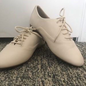 Oxford flats with laces